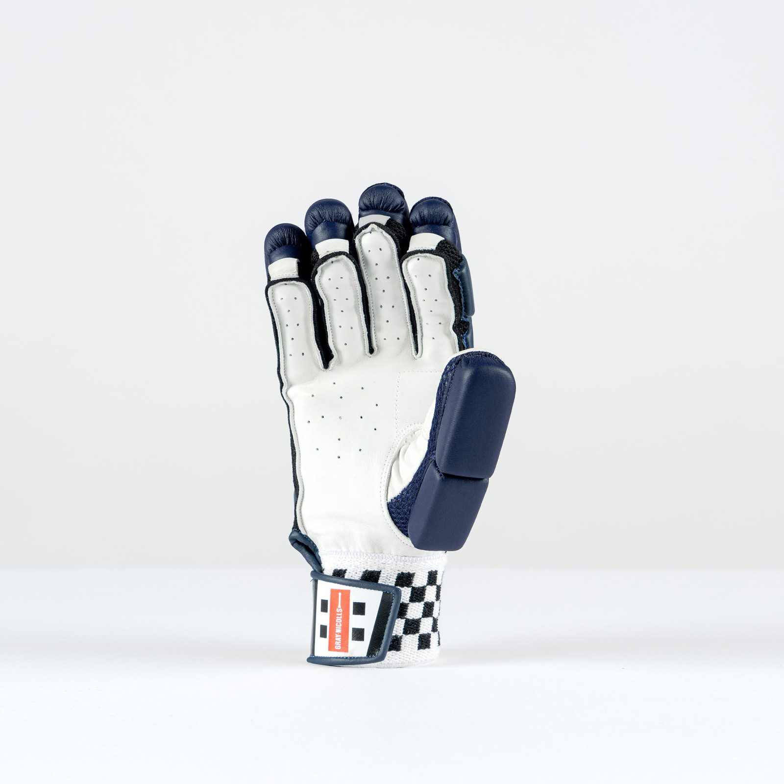 Gray-Nicolls Classic Ultimate 500 Cricket Gloves - Navy (2026) - Gray-Nicolls Classic Ultimate 500 Cricket Glove in navy, palm view with white palm, navy fingers and thumb guard.