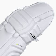DSC Xlite 4.0 Cricket Pads (2026) - Coussinets de cricket DSC