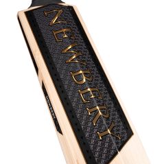 Newbery Navarone Grade 2 Junior Cricket Bat (2026) - Nuovi