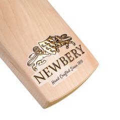 Newbery Navarone Grade 4 Junior Cricket Bat (2026) - Newbery