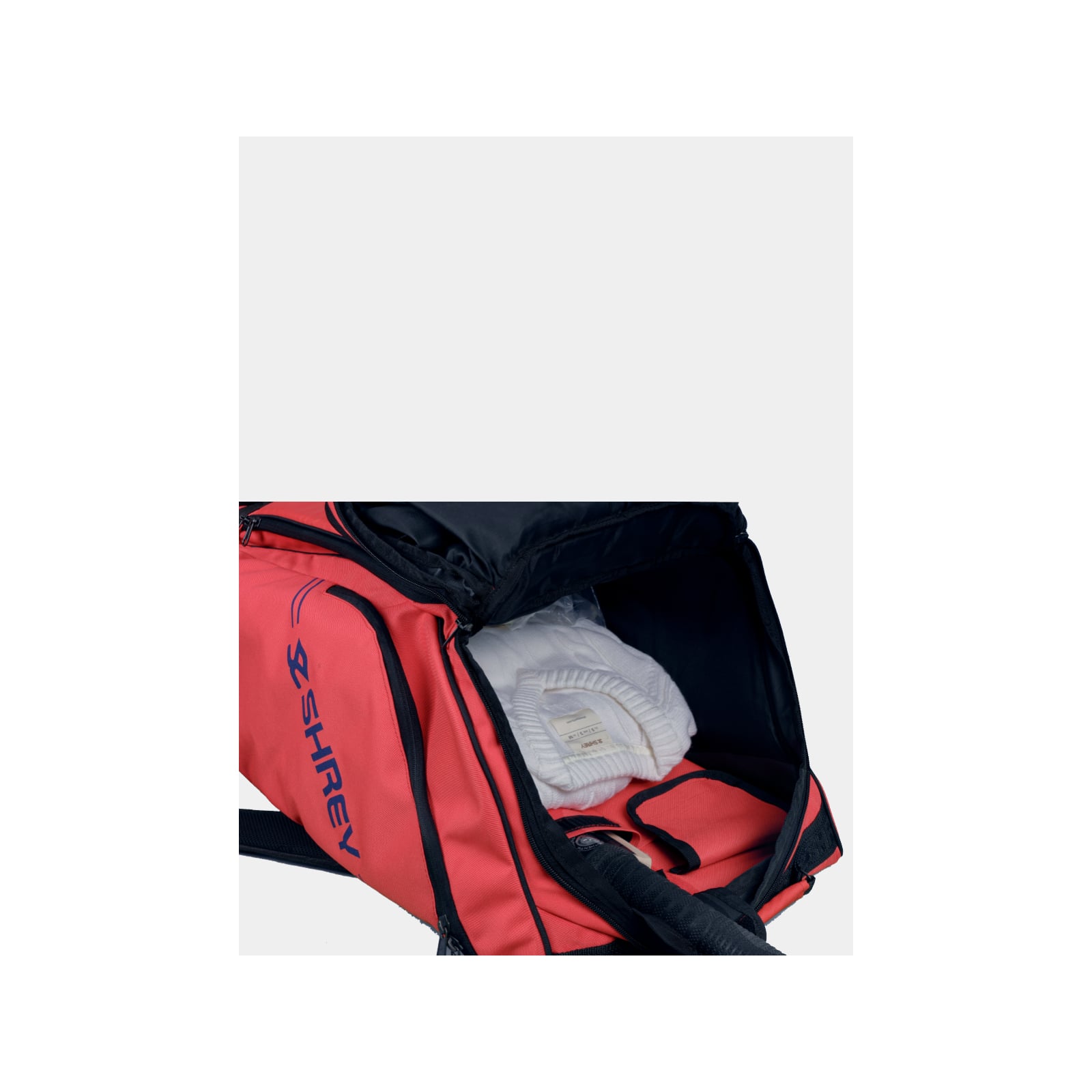 Shrey Legacy Duffle Wheelie 80 - Radiant Red (2027) - Shrey Legacy Duffle Wheelie 80 - Radiant Red (2026) - Duffle