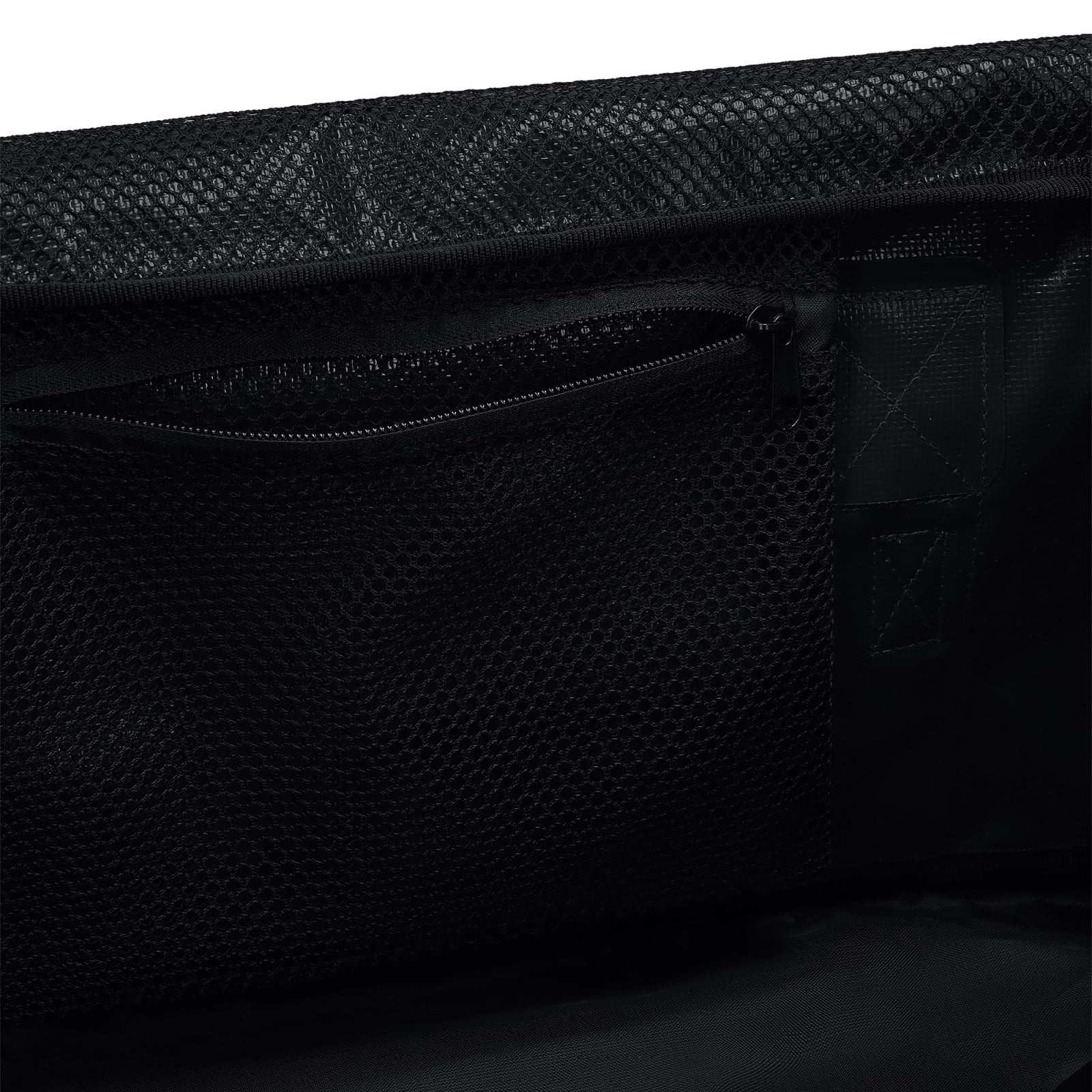 Osaka Pro Tour Duffel Bag - Iconic Black (2026/27) - Osaka Pro Tour Duffel Bag - Iconic Black (2026) - Hockey Bags