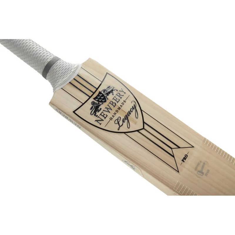 Newbery Legacy Pro Junior Cricket Bat (2019)