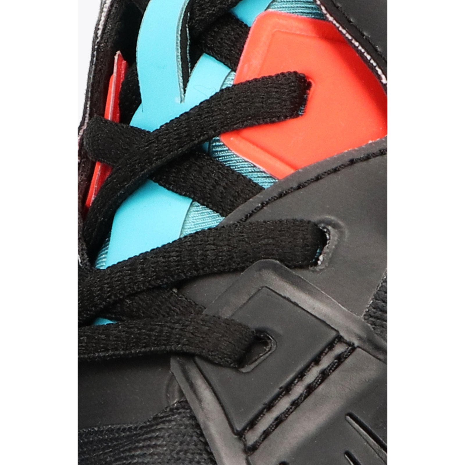 Osaka IDO MK1 Standard Hockey Shoes - Analog Black/Aqua Blue (2021/22) - Osaka IDO MK1 Standard Hockey Shoes - Analog Black/Aqua