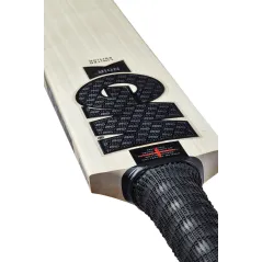 GM Noir Signature Cricket Bat (2022) - GM Noir Signature Cricket Bat (2022) - GM Noir Signature Cricket Bat (2022) - GM Noir Sig