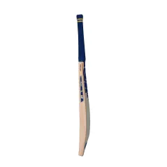 GM Brava 606 Cricket Bat (2023) - View 7 of 8