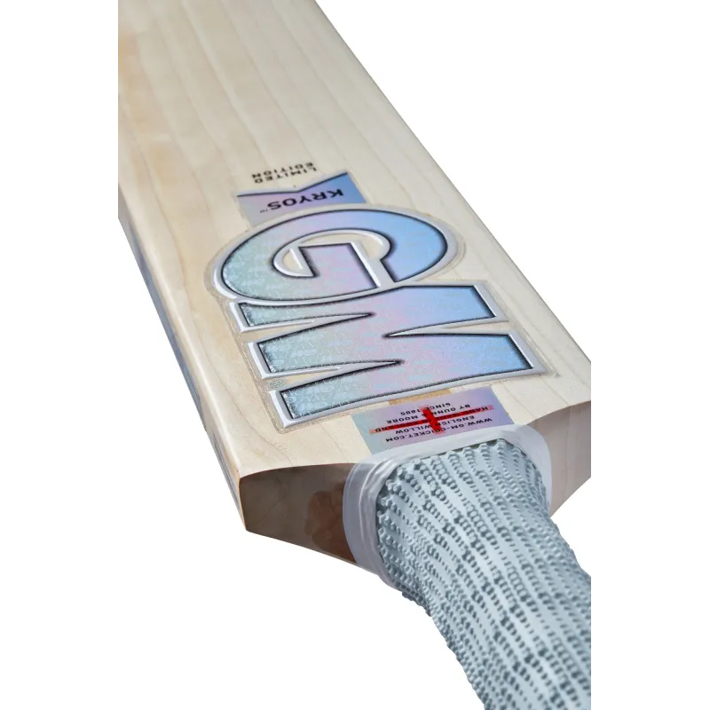 GM Kryos 404 Junior Cricket Bat (2023)