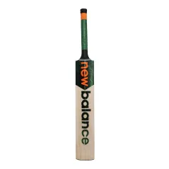 New Balance DC 580 Junior Cricket Bat (2023)