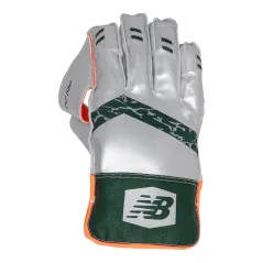 🔥 New Balance DC 580 Wicket Keeping Gloves (2023) | Next Day Delivery 🔥