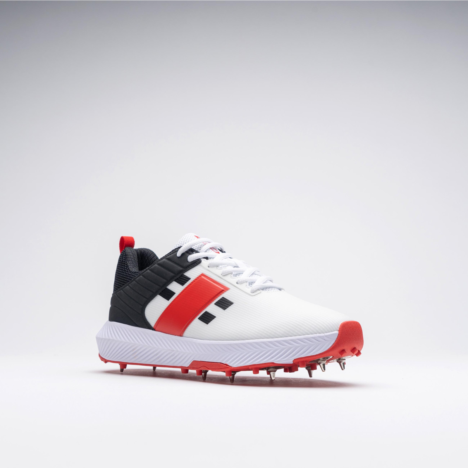 Gray-Nicolls Players 3.0 Spike Cricket Shoes - White/Black/Red (2024) - Gray-Nicolls Players 3.0 Spike Cricket Shoes - White/Black/Red (2024) - Gray-Nicolls Players 3.0 Spike Cricket Shoes - White/Bla