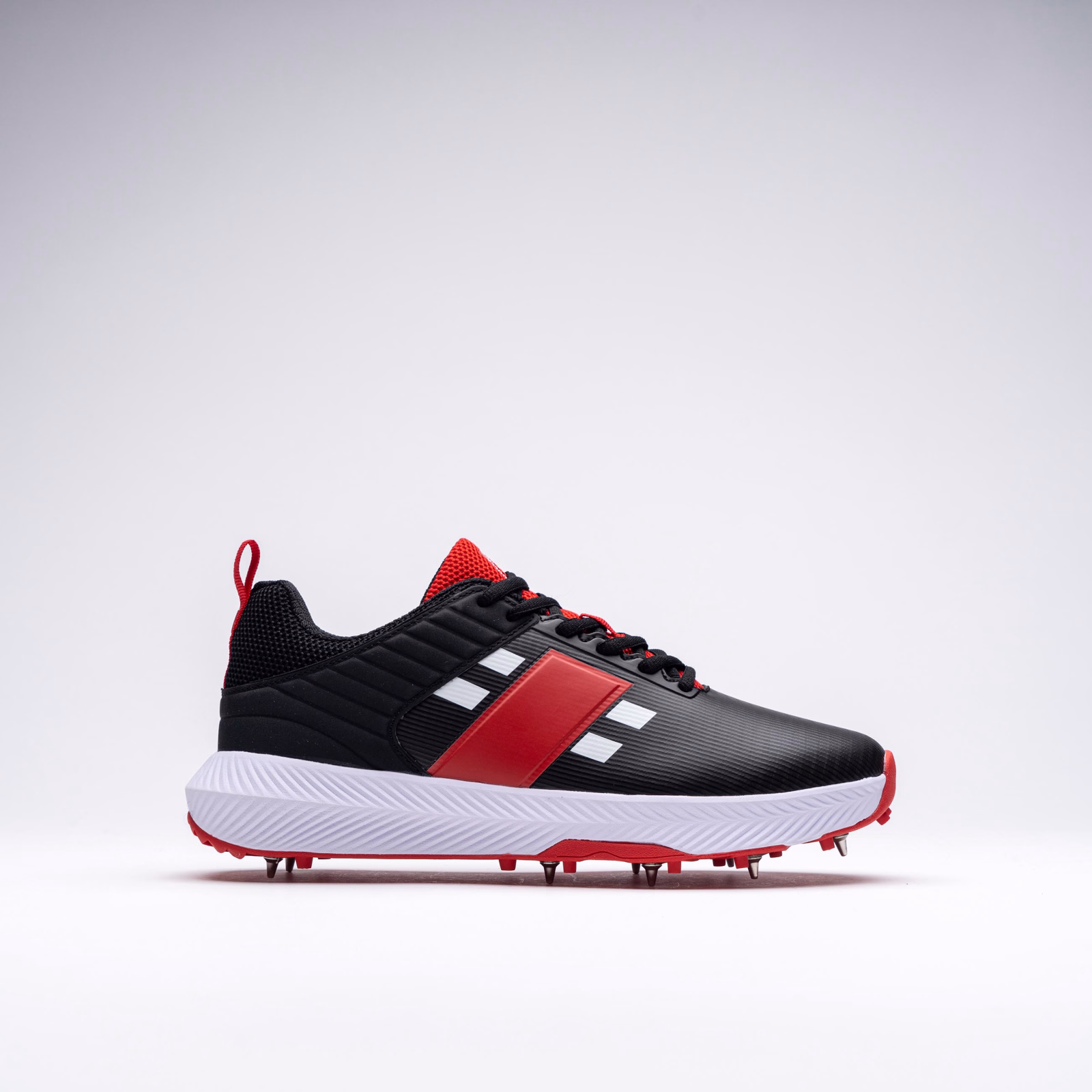 Gray-Nicolls Players 3.0 Spike Cricket Shoes - Black/White/Red (2024) - Gray-Nicolls Players 3.0 Spike Cricket Shoes - Black/White/Red (2024) - Gray-Nicolls Players 3.0 Spike Cricket Shoes - Black/Whi