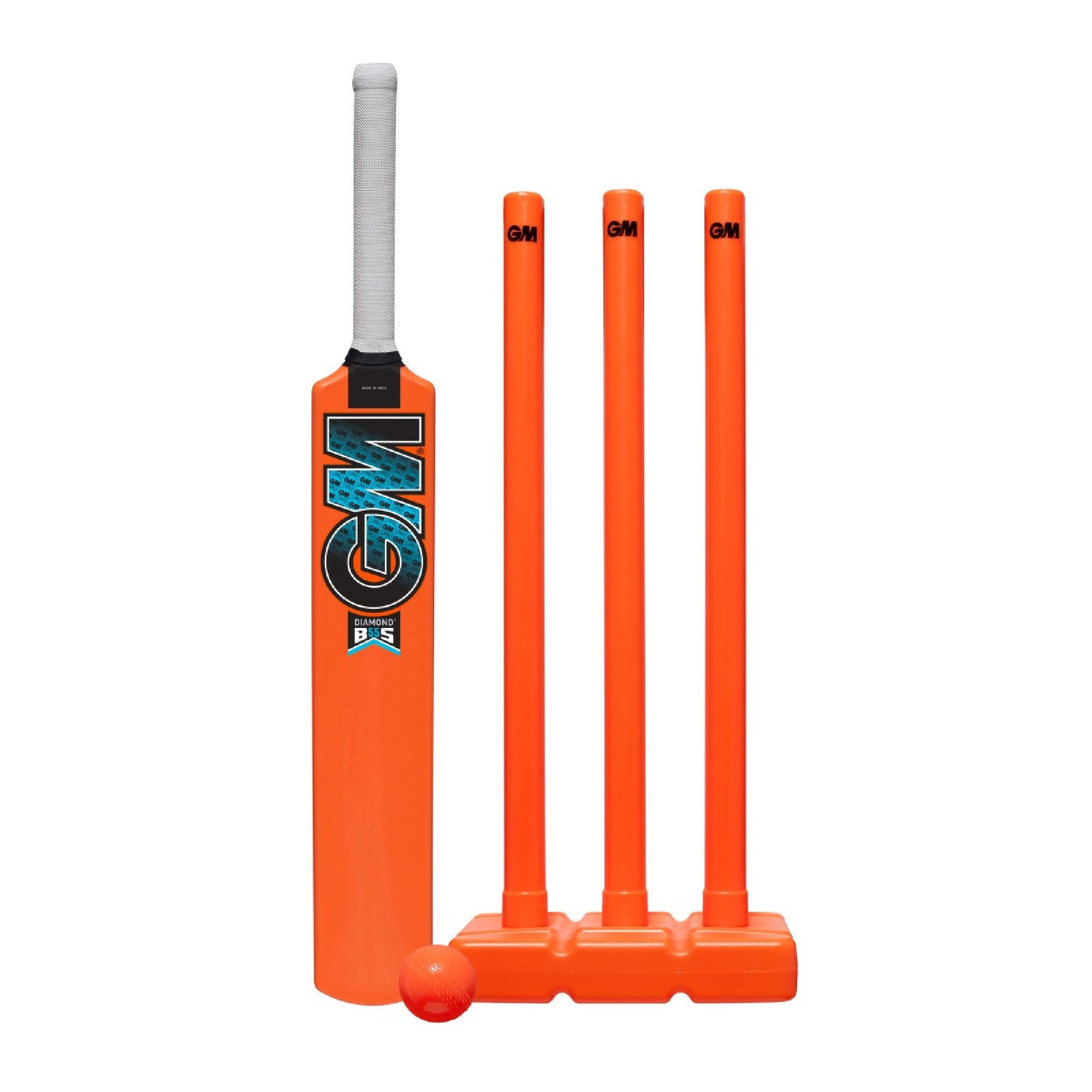 GM Diamond All Weather Cricket Set (2024) - Image 1 of 2