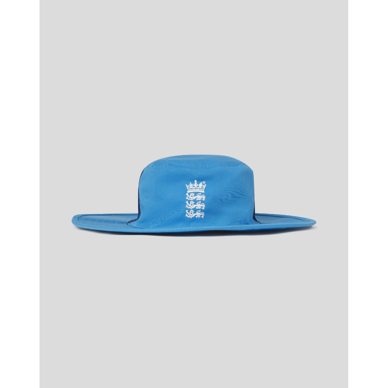 Castore ECB England ODI Wide Brim Hat (2024) in sky blue, front view showing white three lions and crown crest.