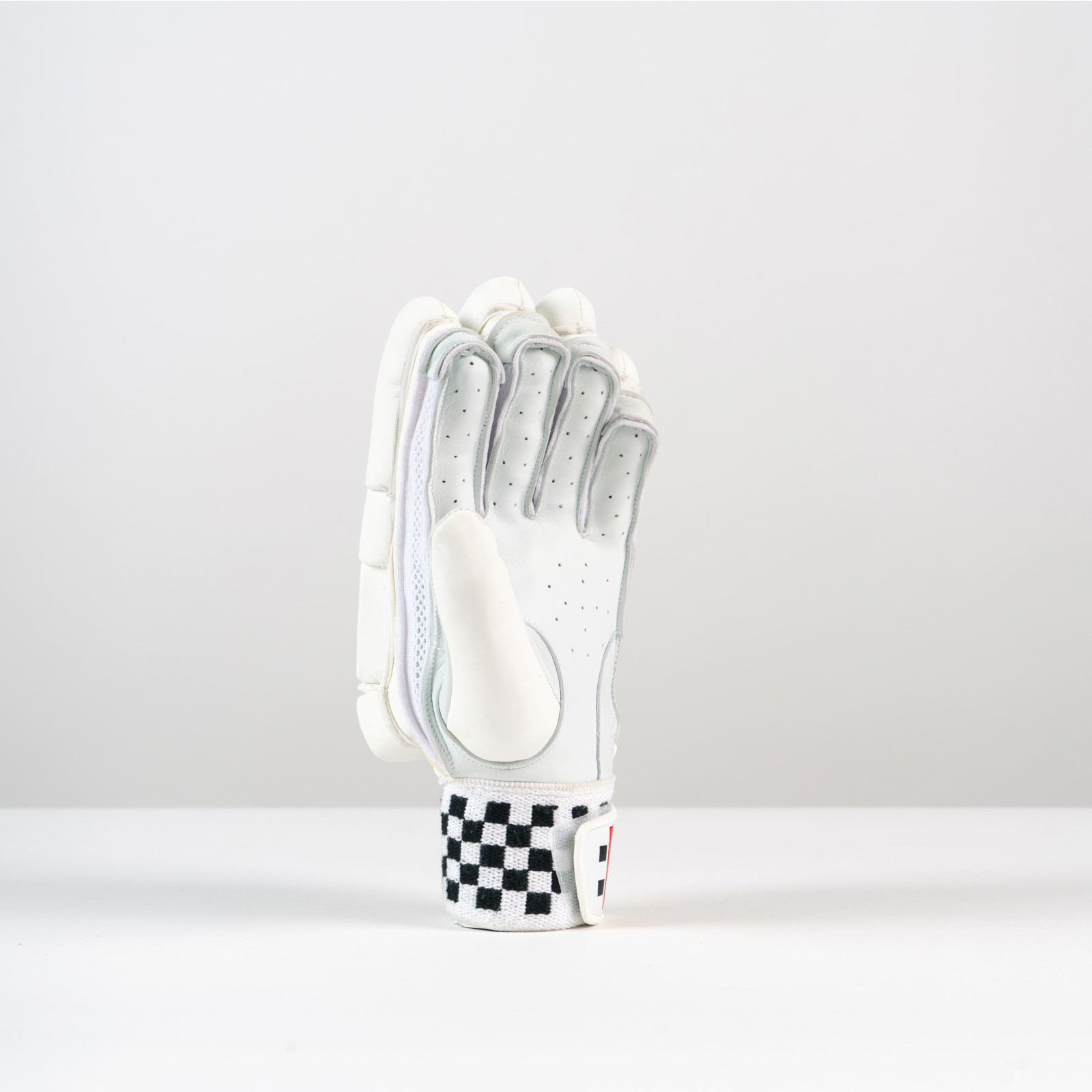 Gray-Nicolls Classic Pro Performance Cricket Gloves (2025) - Gray-Nicolls Classic Pro Performance Cricket Gloves (2025) - Gray-N