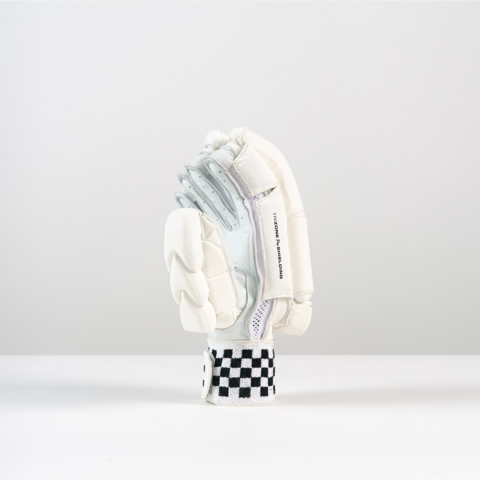 Gray-Nicolls Classic Pro Performance Cricket Gloves (2025) - Gray-Nicolls Classic Pro Performance Cricket Gloves (2025) - Gray-N