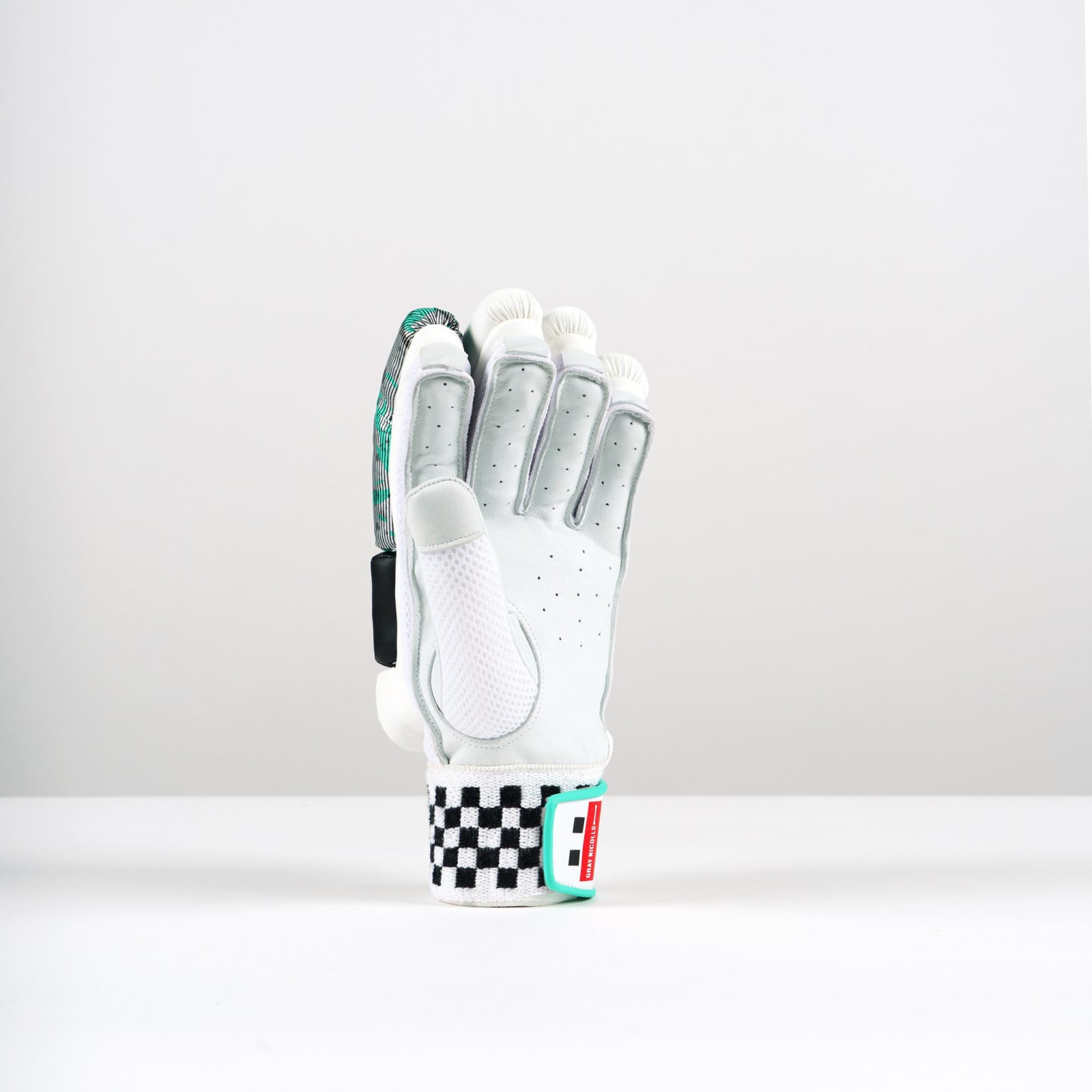 Gray-Nicolls Ventus 1.0 300 Cricket Gloves (2025) - Gray-Nicolls Ventus 1.0 300 Cricket Gloves (2025) - Gray-Nicolls Ventus 1.0 