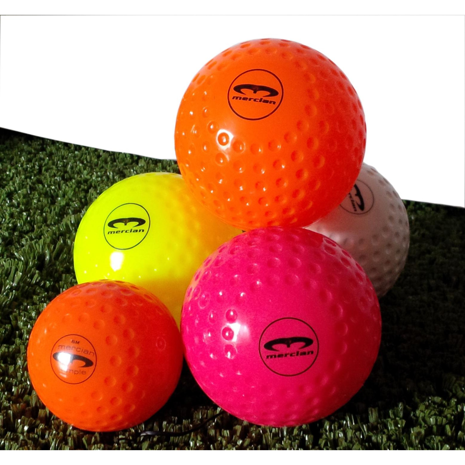 Pelota de hockey Mercian con hoyuelos grandes - Pelota de hockey Mercian con hoyuelos grandes - Pelota de hockey Mercian con hoy