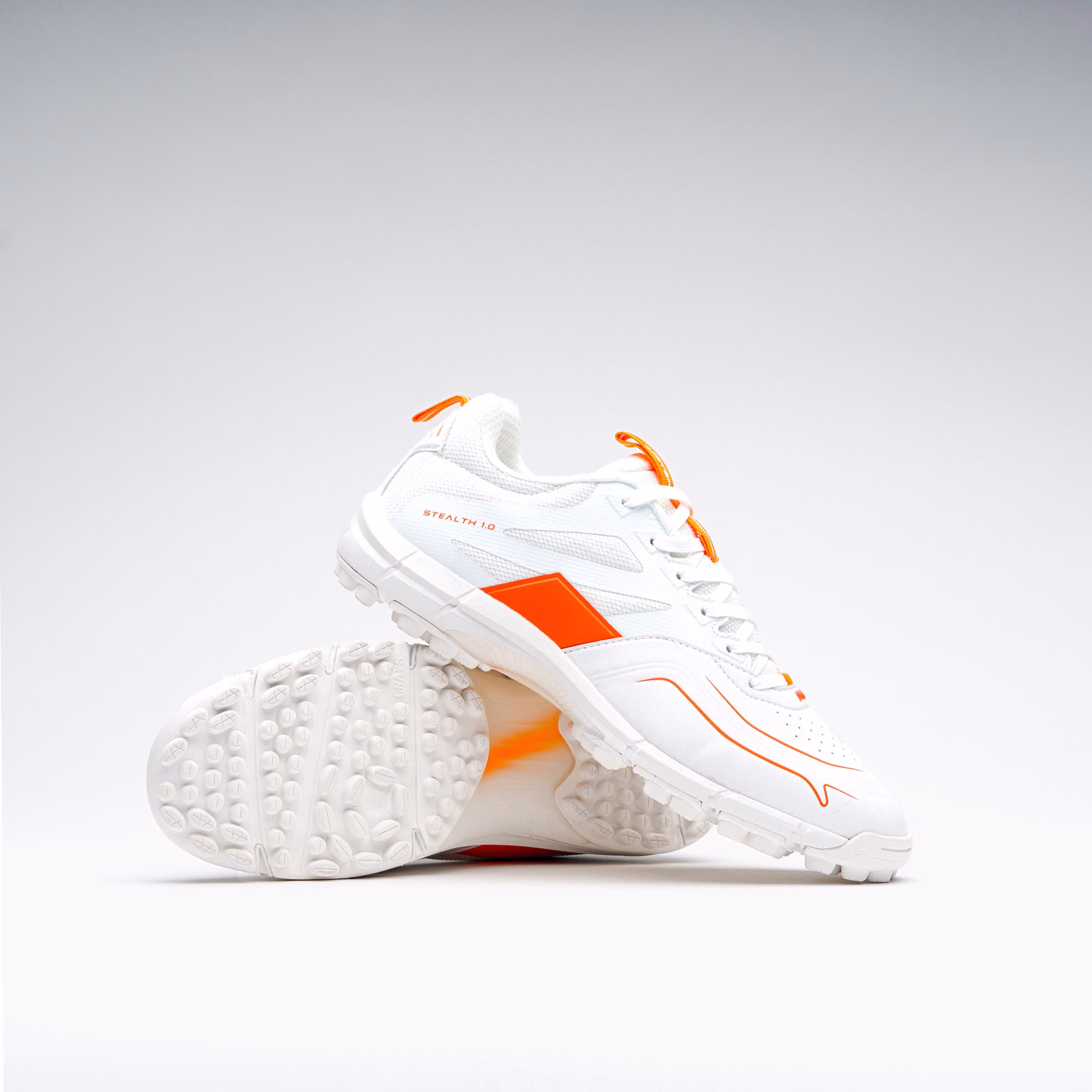 Scarpe da hockey junior Grays Stealth 1.0 - Bianche (2025/26) - Image 1 of 7