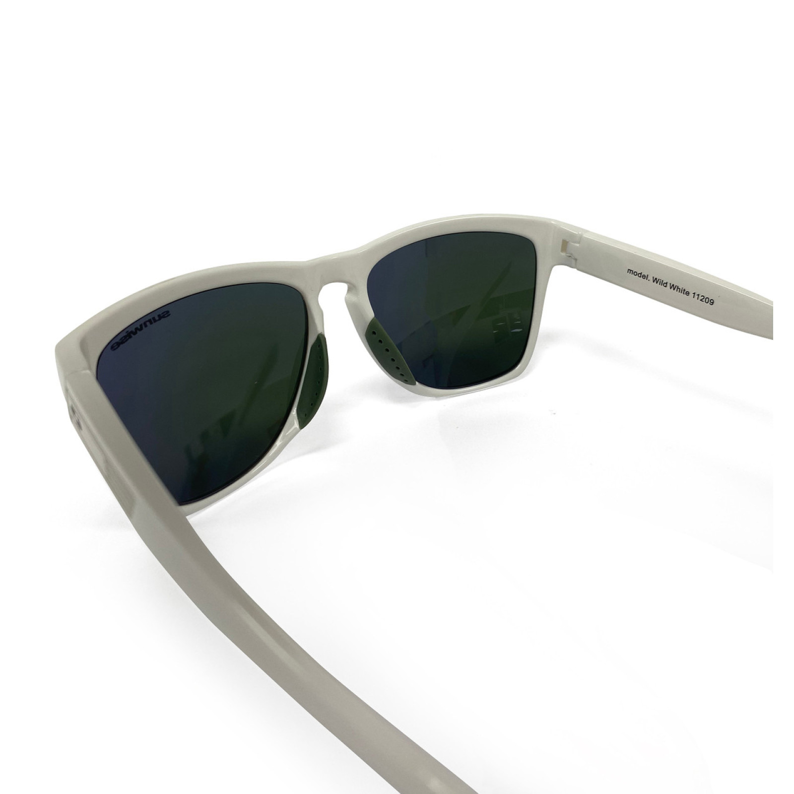 Sunwise Wild Sunglasses - White - Sunwise Wild Sunglasses - White - Close-up